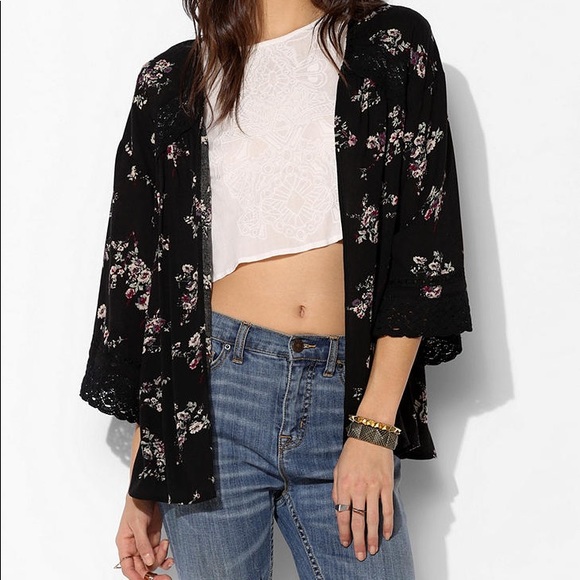 Kimchi blue Kimono - Picture 1 of 4